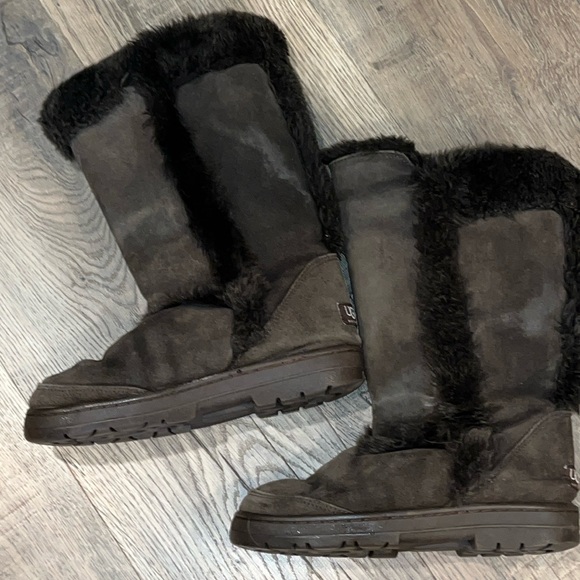 Ugg Sunburst BOOTS BROWN suede sheepskin 12” Tall wool lined pull on size 6 USA - Picture 3 of 12